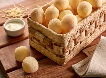 Pão de queijo congelado da Emanuel Salgados